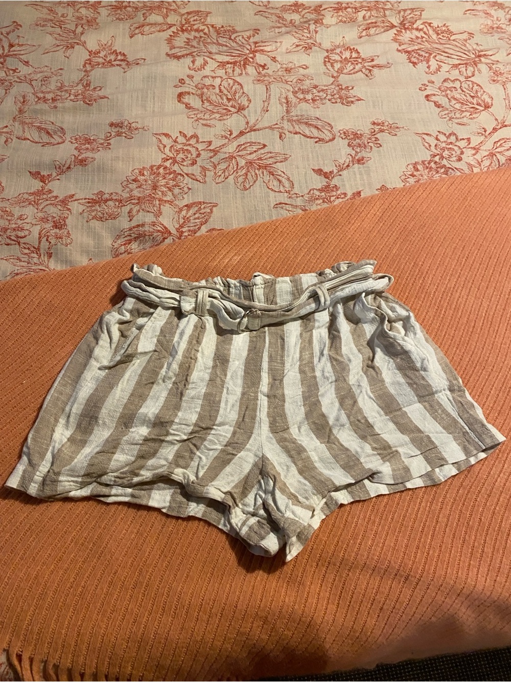 New Look Cream & Brown Striped Paperbag Waist Shorts